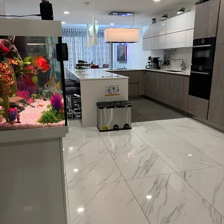 4, Mit 2 Schlafzimmern Und Meerblick Apartment Marsaskala