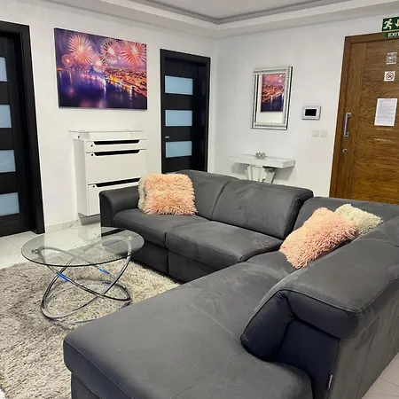 4, Mit 2 Schlafzimmern Und Meerblick Apartment