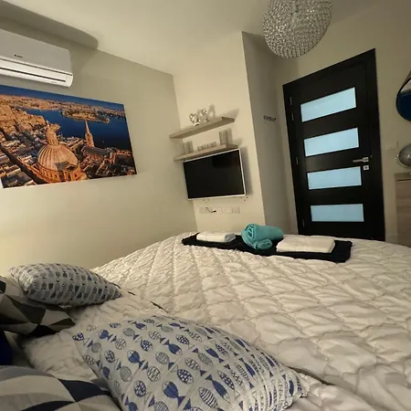 Apartment 4, Mit 2 Schlafzimmern Und Meerblick Marsaskala