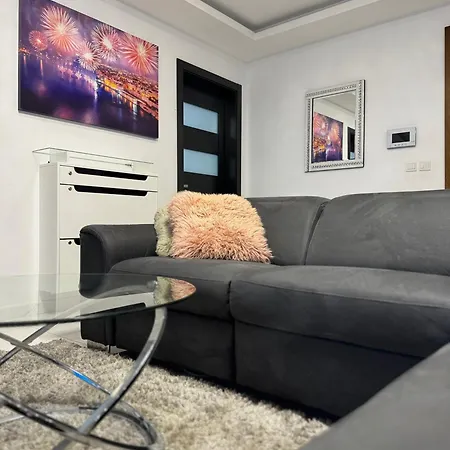4 Mit 2 Schlafzimmern Und Meerblick مارساسكالا